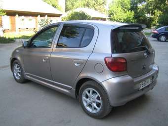 2002 Vitz