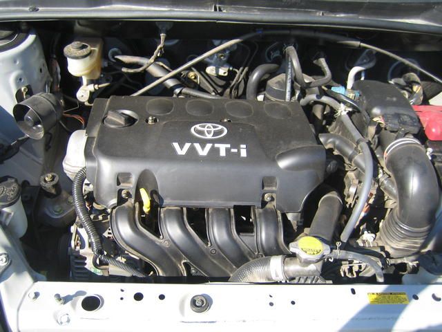 2002 Toyota Vitz