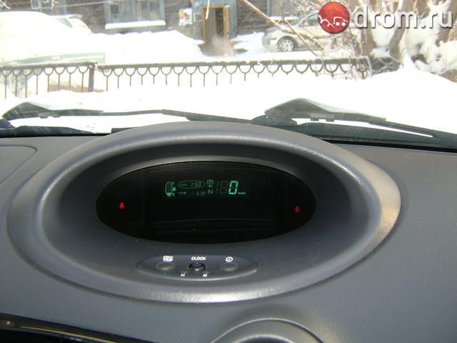2002 Toyota Vitz