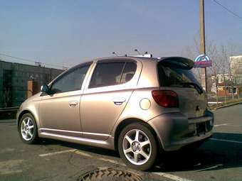 2002 Toyota Vitz