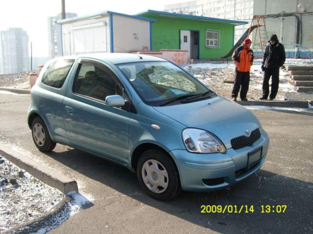 2002 Toyota Vitz