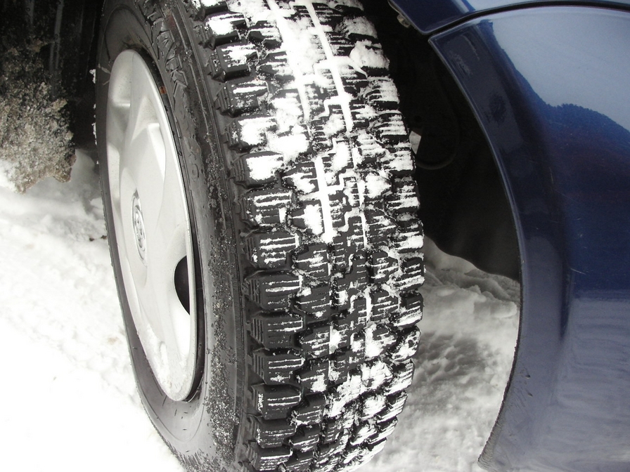 2002 Toyota Vitz Photos