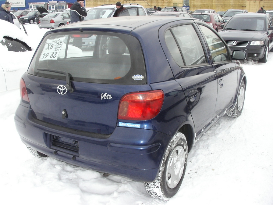 2002 Toyota Vitz Wallpapers