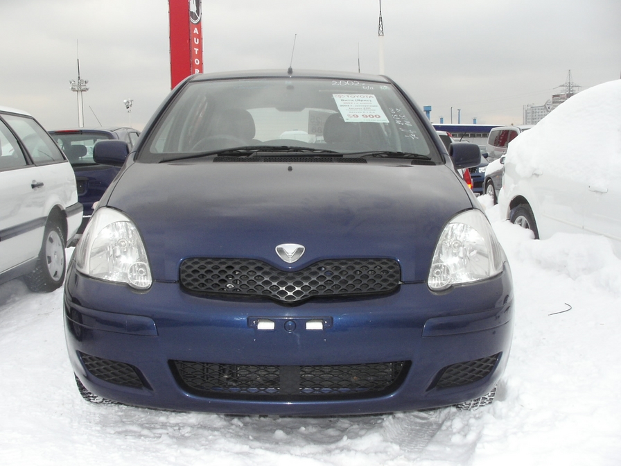 2002 Toyota Vitz Pictures
