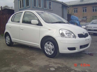 2002 Toyota Vitz