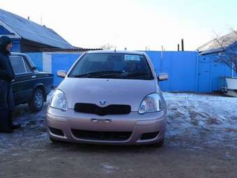 2002 Toyota Vitz Pictures