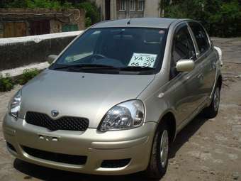 2002 Toyota Vitz