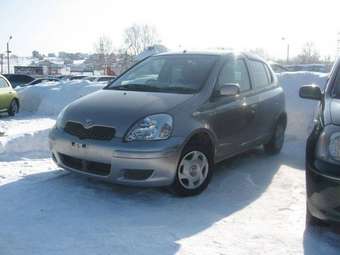 2002 Toyota Vitz