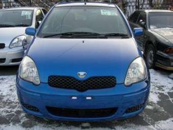 2002 Toyota Vitz Pics