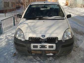 2002 Toyota Vitz Images