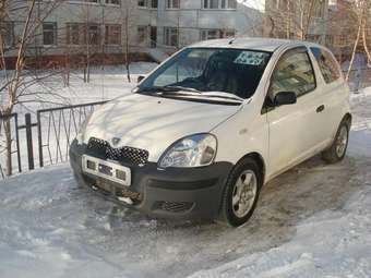 2002 Toyota Vitz Pictures