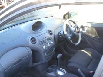 2002 Toyota Vitz Pictures