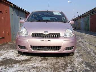 2002 Toyota Vitz Pictures