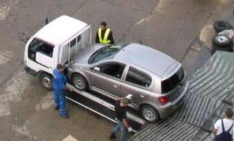 2002 Toyota Vitz Pictures