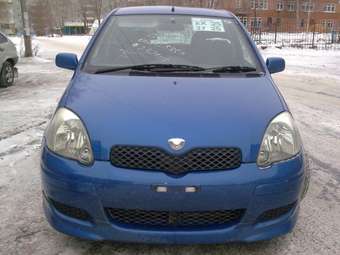 2002 Toyota Vitz Pics