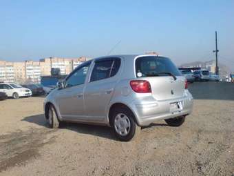 2002 Toyota Vitz Pictures