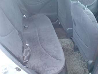 2002 Toyota Vitz Pictures