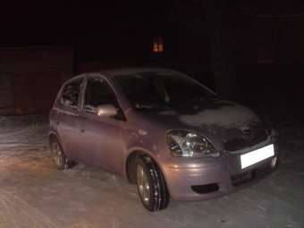 2002 Toyota Vitz Pictures