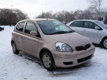 2002 Toyota Vitz Pictures