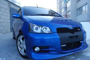 2002 Toyota Vitz Pictures
