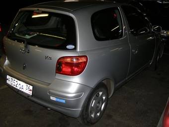 2002 Toyota Vitz Pictures