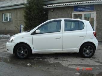 2002 Toyota Vitz Pictures