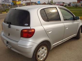 2002 Toyota Vitz Pictures