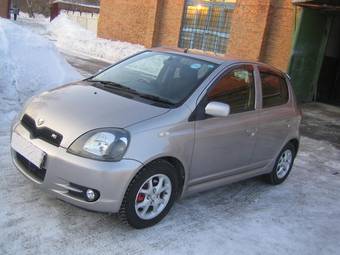 2002 Toyota Vitz Pictures