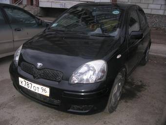 2002 Toyota Vitz Pictures