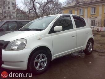 2002 Toyota Vitz Pictures