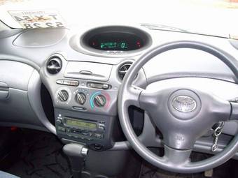 2002 Toyota Vitz Pictures