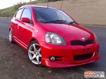 2002 Toyota Vitz Photos