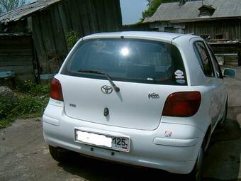 2002 Toyota Vitz Pictures