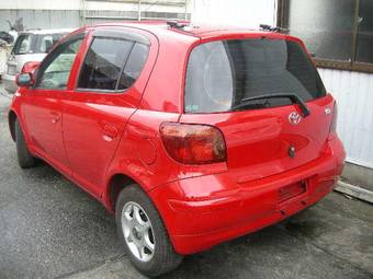 2002 Toyota Vitz Images