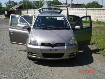 2002 Toyota Vitz Pictures