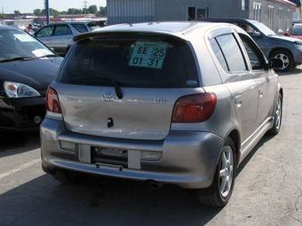 2002 Toyota Vitz Images