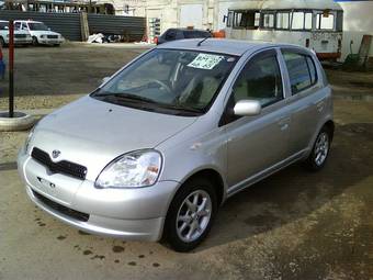 2002 Toyota Vitz Pictures