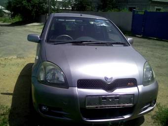 2002 Toyota Vitz Pictures