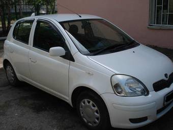 2002 Toyota Vitz Pictures