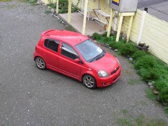 2002 Toyota Vitz Pictures