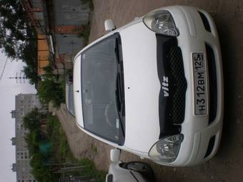 2002 Toyota Vitz Pictures