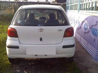 2002 Toyota Vitz Pictures