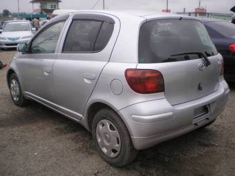 2002 Toyota Vitz Pictures