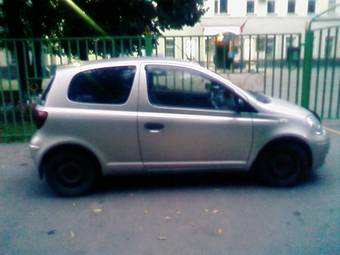 2002 Toyota Vitz Pictures