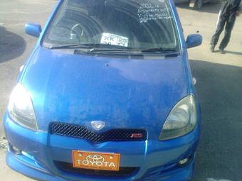 2002 Toyota Vitz Photos