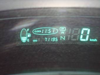2002 Toyota Vitz Wallpapers