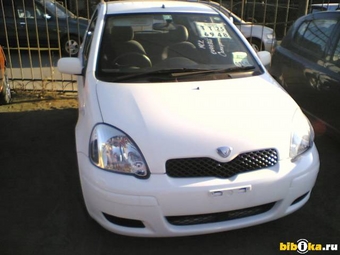 2003 Toyota Vitz