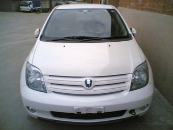 2003 Toyota Vitz