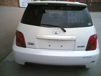 2003 Toyota Vitz