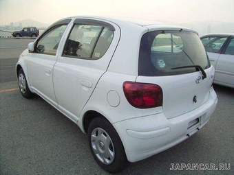 2003 Toyota Vitz